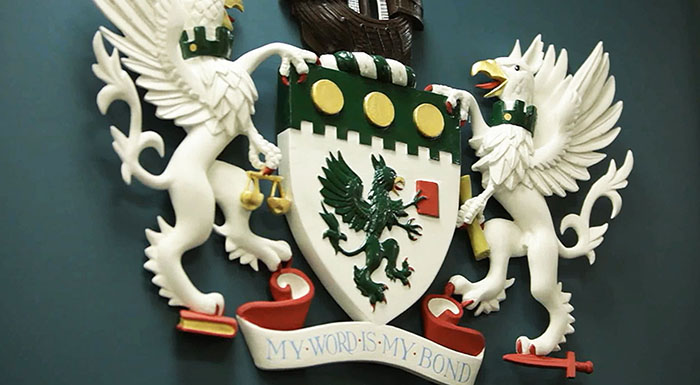 crest700